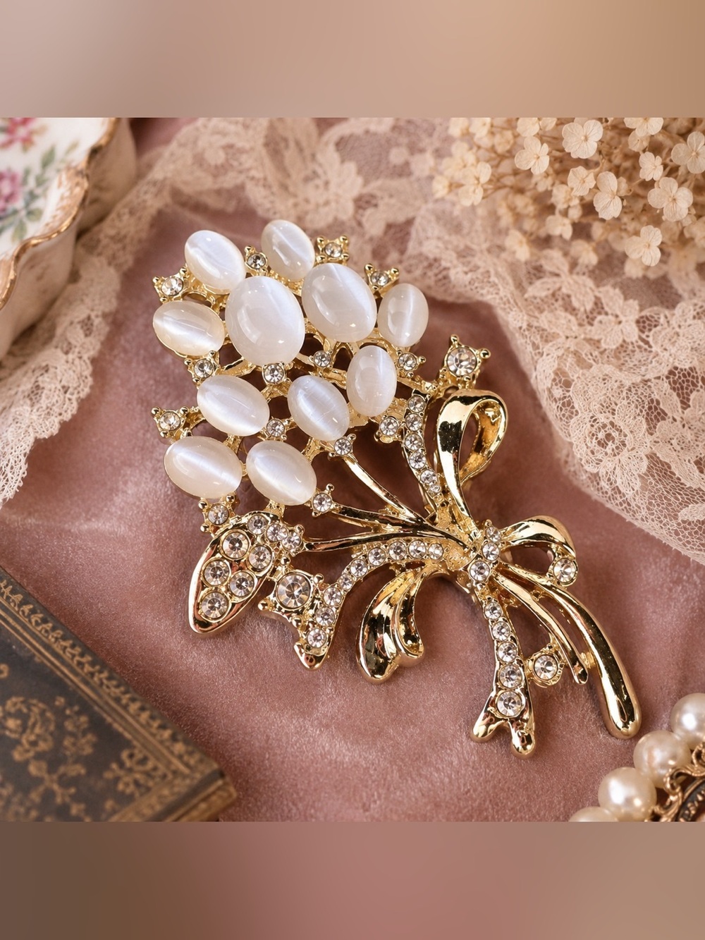 Vintage Gold Tone Cat’s Eye Glass & Rhinestone Floral Bouquet Brooch Pin
